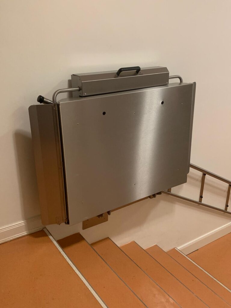 Referenzen - Treppenlift - Hamburg Rathaus