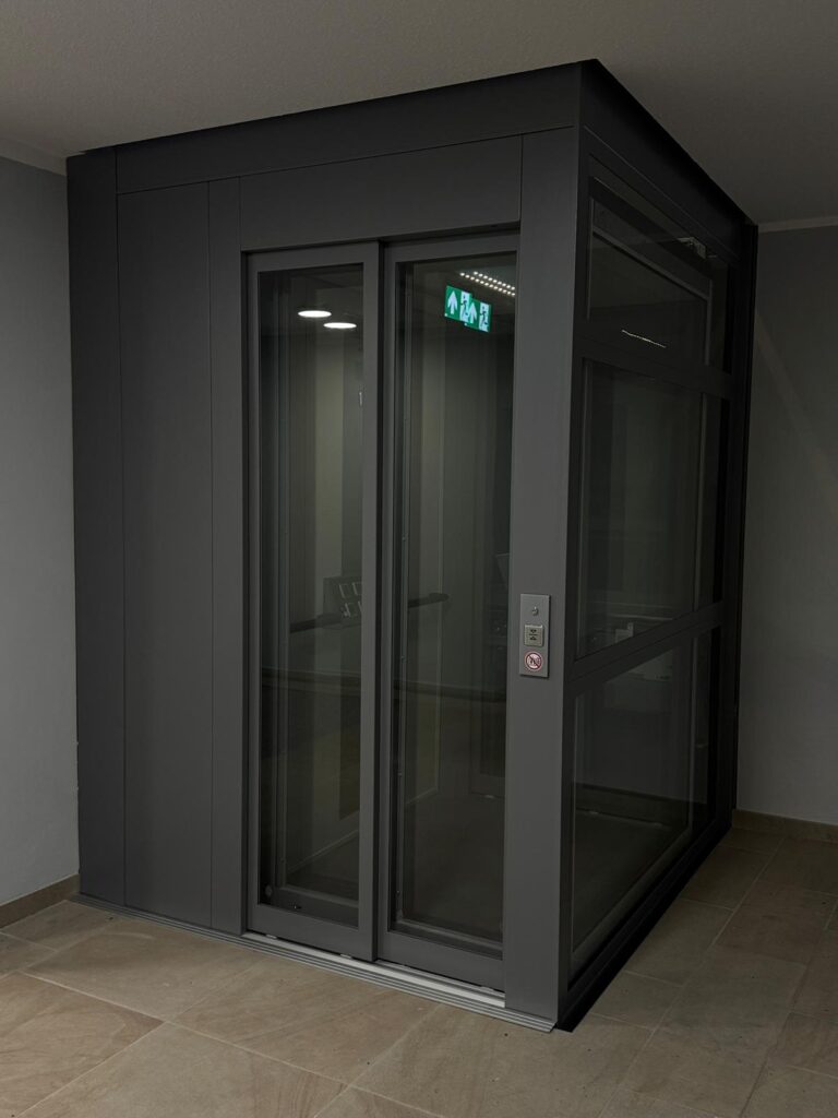 Referenzen - Kabinenlift - Lemgo Rathaus