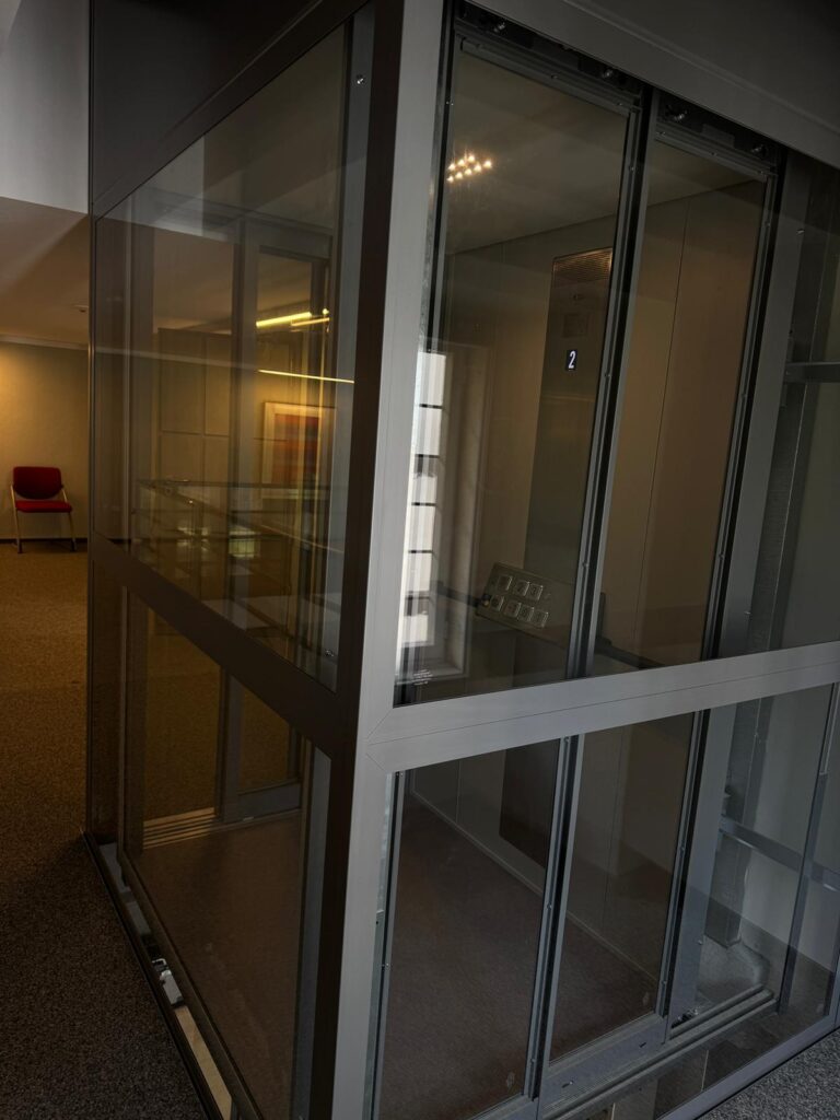 Referenzen - Kabinenlift - Lemgo Rathaus