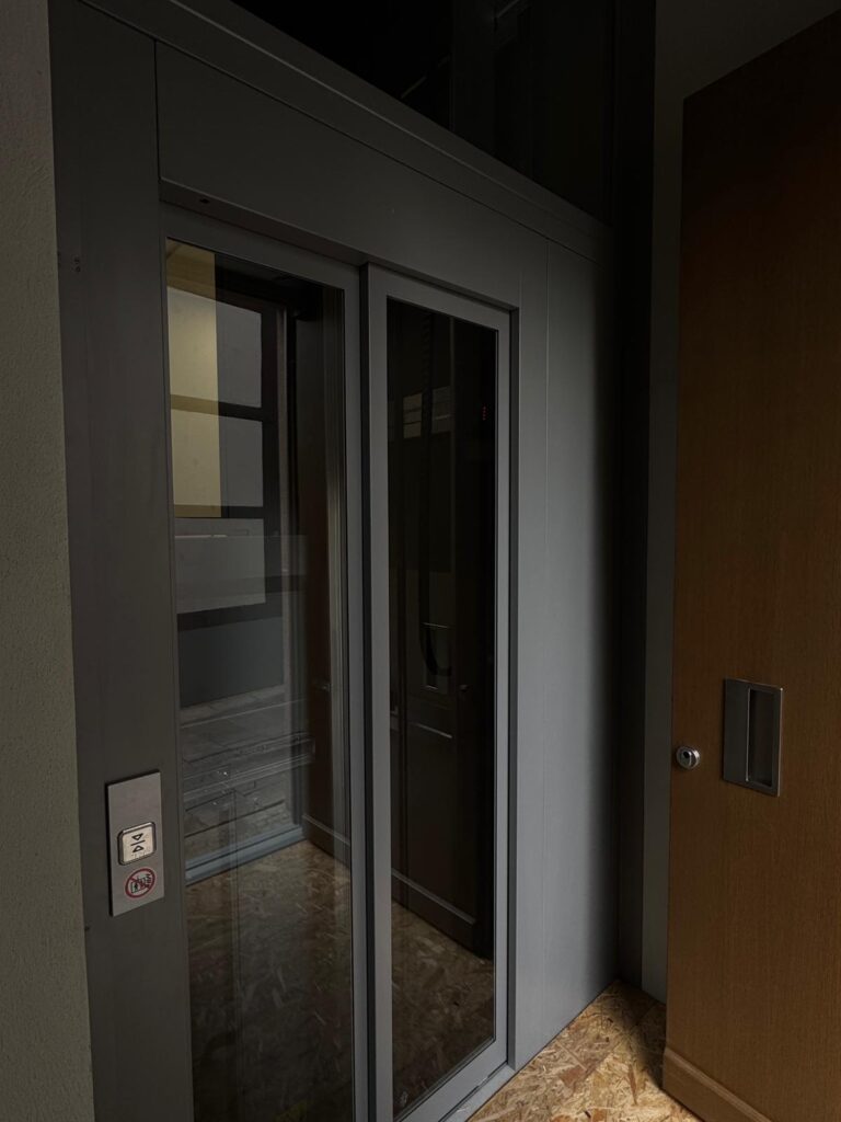Referenzen - Kabinenlift - Lemgo Rathaus