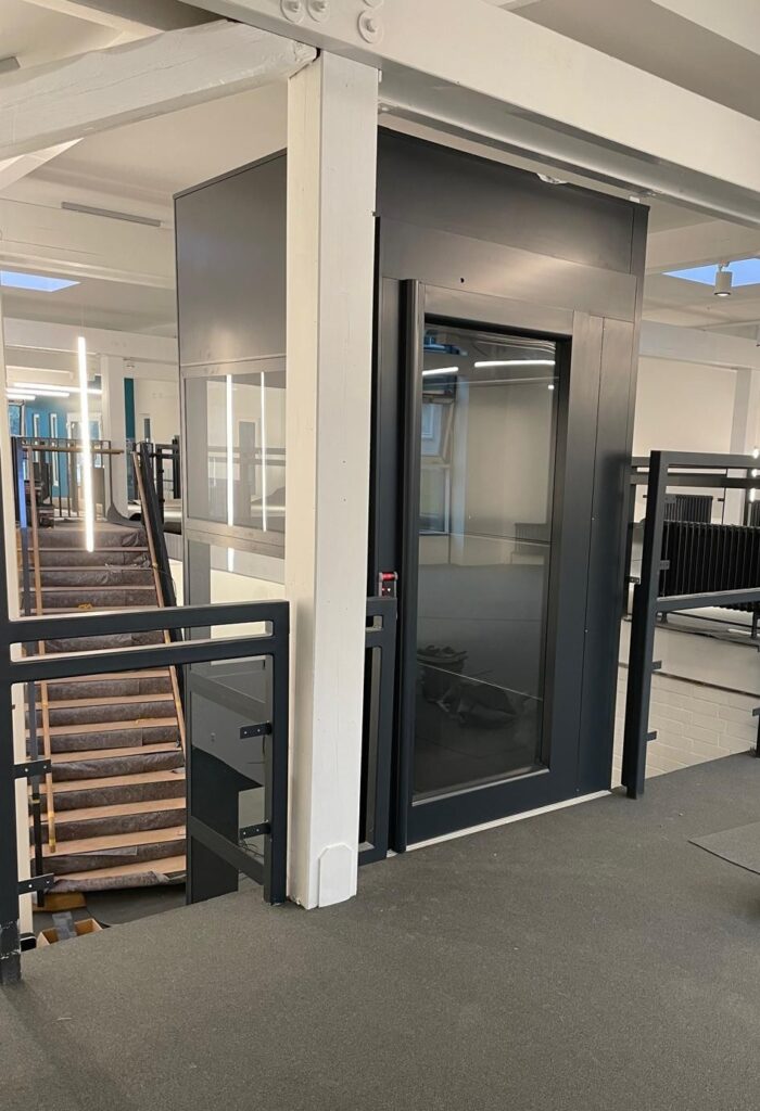 Referenzen - Plattformlift Innen - Familien- und Begegnungszentrum Südheide