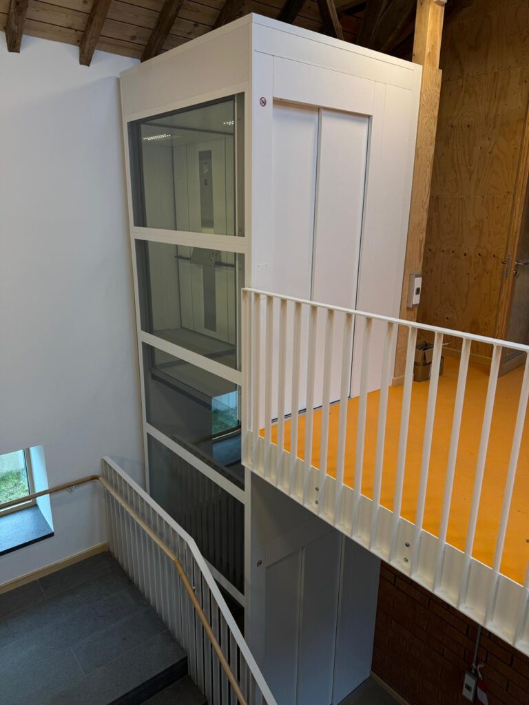 Referenzen - Kabinenlift - Aachen Gut! Branderhof